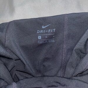 Nike Pro
Black leggings 
Size: Medium